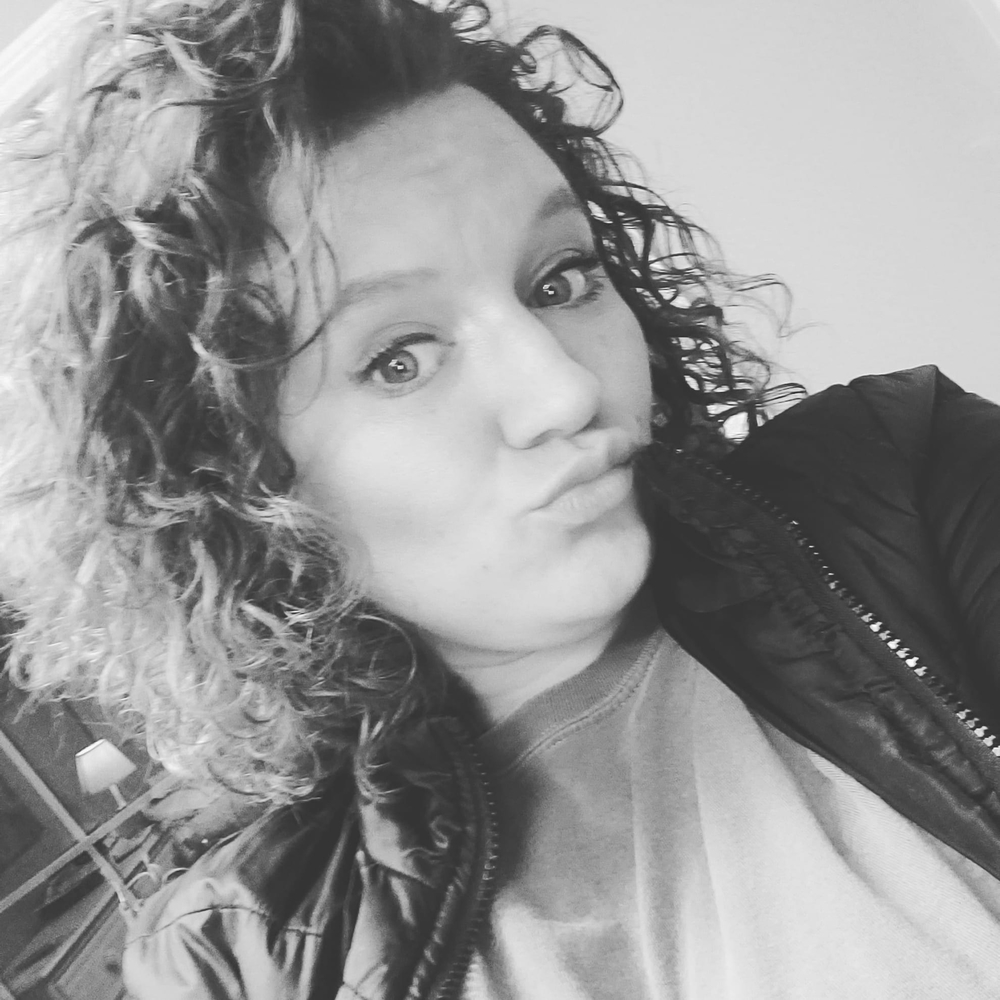 Meet your Posher, Casey